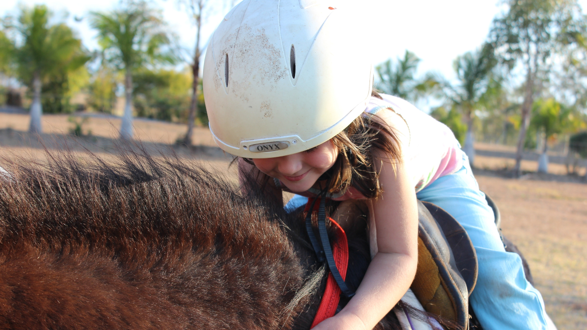 Alakai O Kauai Student Healing Horses