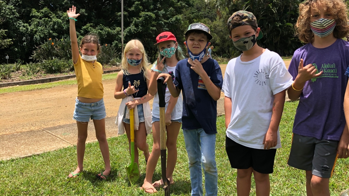 Alaka'i O Kaua'i learners outside